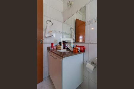 Casa de condomínio à venda com 127m², 3 quartos e 2 vagasSuíte - Banheiro