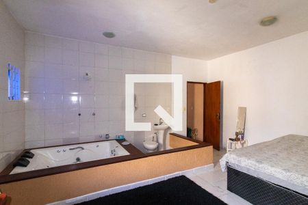 Casa à venda com 3 quartos, 240m² em Parque São Quirino, Campinas