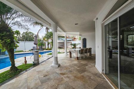 Casa de condomínio para alugar com 403m², 4 quartos e 3 vagas Casa de condomínio para alugar com 403m², 4 quartos e 3 vagasÁrea de Lazer privativa