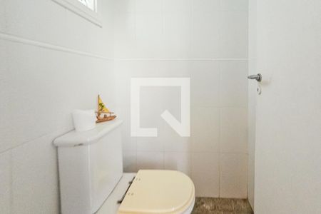 Casa de condomínio para alugar com 403m², 4 quartos e 3 vagas Casa de condomínio para alugar com 403m², 4 quartos e 3 vagasBanheiro 2