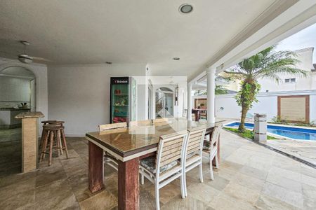 Casa de condomínio para alugar com 403m², 4 quartos e 3 vagas Casa de condomínio para alugar com 403m², 4 quartos e 3 vagasÁrea de Lazer privativa