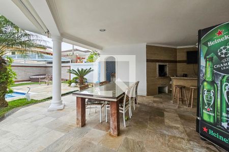 Casa de condomínio para alugar com 403m², 4 quartos e 3 vagas Casa de condomínio para alugar com 403m², 4 quartos e 3 vagasÁrea de Lazer privativa