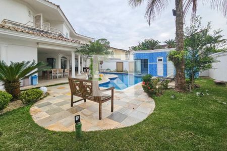 Casa de condomínio para alugar com 403m², 4 quartos e 3 vagas Casa de condomínio para alugar com 403m², 4 quartos e 3 vagasÁrea de Lazer privativa