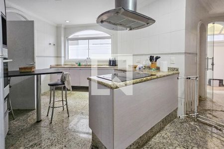 Casa de condomínio para alugar com 403m², 4 quartos e 3 vagas Casa de condomínio para alugar com 403m², 4 quartos e 3 vagasCozinha