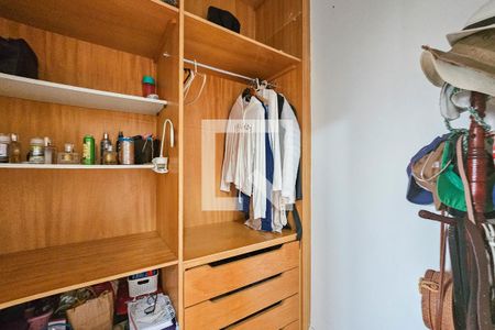 Casa de condomínio para alugar com 403m², 4 quartos e 3 vagas Casa de condomínio para alugar com 403m², 4 quartos e 3 vagasSuíte 2