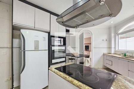 Casa de condomínio para alugar com 403m², 4 quartos e 3 vagas Casa de condomínio para alugar com 403m², 4 quartos e 3 vagasCozinha