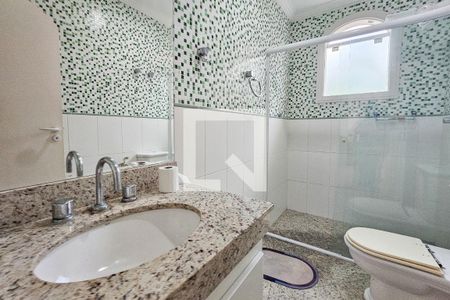 Casa de condomínio para alugar com 403m², 4 quartos e 3 vagas Casa de condomínio para alugar com 403m², 4 quartos e 3 vagasBanheiro da Suíte 4