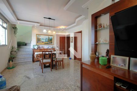 Sala de apartamento à venda com 3 quartos, 177m² em Sagrada Família, Belo Horizonte