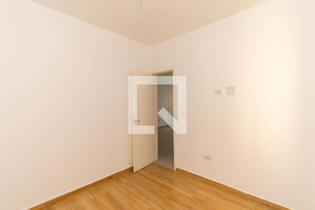 Quarto 2 de apartamento para alugar com 2 quartos, 46m² em Vila Lucia, São Paulo