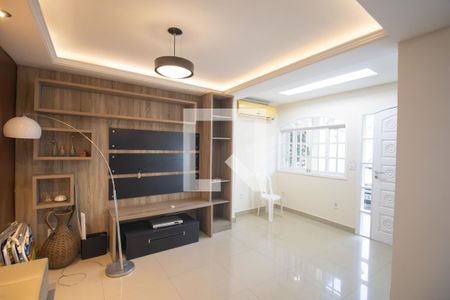 Sala de casa para alugar com 3 quartos, 200m² em Porto da Pedra, São Gonçalo