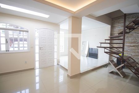 Sala de casa para alugar com 3 quartos, 200m² em Porto da Pedra, São Gonçalo