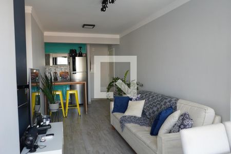 Sala de apartamento à venda com 2 quartos, 65m² em Vila Bertioga, São Paulo