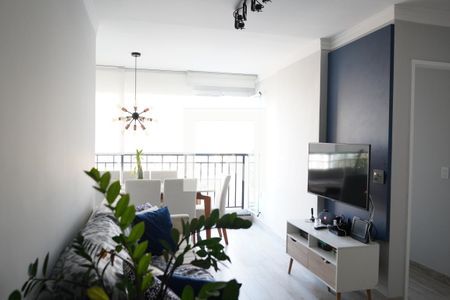 Sala de apartamento à venda com 2 quartos, 65m² em Vila Bertioga, São Paulo