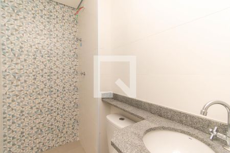 Banheiro de apartamento para alugar com 2 quartos, 37m² em Vila Lucia, São Paulo