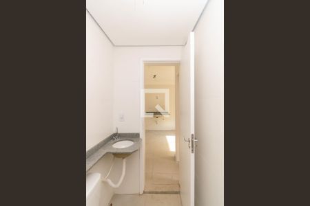 Banheiro de apartamento para alugar com 2 quartos, 37m² em Vila Lucia, São Paulo
