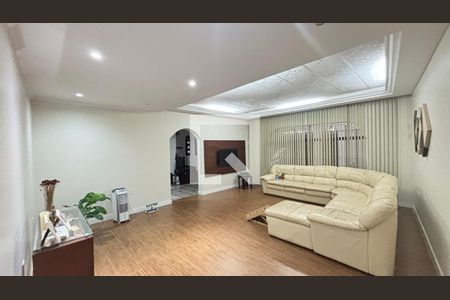 Sala de casa à venda com 4 quartos, 255m² em Jardim do Estádio, Santo André