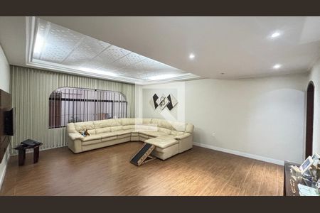 Sala de casa à venda com 4 quartos, 255m² em Jardim do Estádio, Santo André