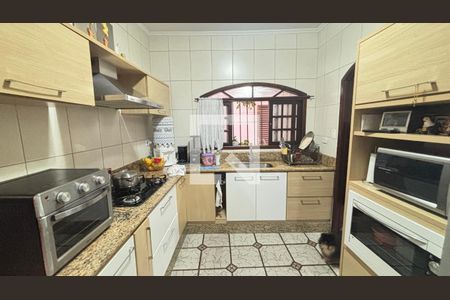Cozinha de casa à venda com 4 quartos, 255m² em Jardim do Estádio, Santo André