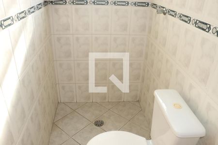 Lavabo de casa para alugar com 4 quartos, 205m² em Jardim do Engenho, Cotia