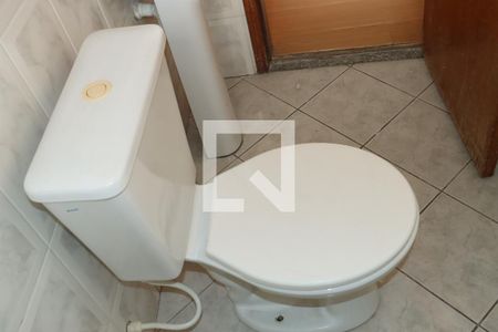 Lavabo de casa para alugar com 4 quartos, 205m² em Jardim do Engenho, Cotia