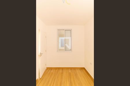 Quarto 2 de apartamento para alugar com 2 quartos, 37m² em Vila Lucia, São Paulo