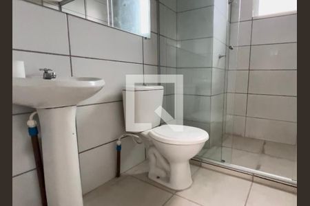 Banheiro  de apartamento à venda com 2 quartos, 47m² em Canudos, Novo Hamburgo