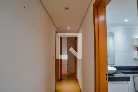 Corredor de apartamento à venda com 2 quartos, 52m² em Utinga, Santo André