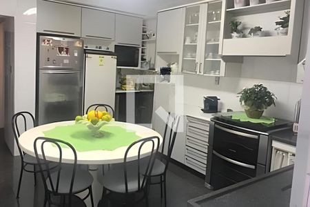 Casa à venda com 3 quartos, 400m² em Vila Gomes Cardim, São Paulo