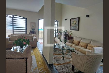 Casa à venda com 3 quartos, 360m² em Mooca, São Paulo