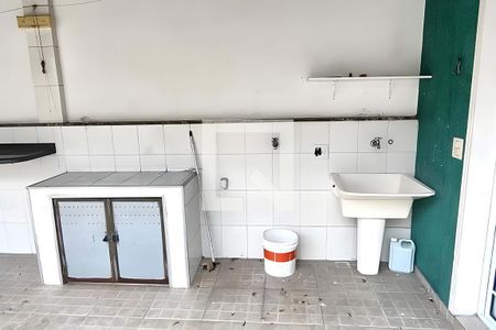 Casa à venda com 4 quartos, 250m² em Vila Dom Pedro I, São Paulo