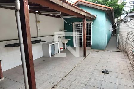Casa à venda com 4 quartos, 250m² em Vila Dom Pedro I, São Paulo