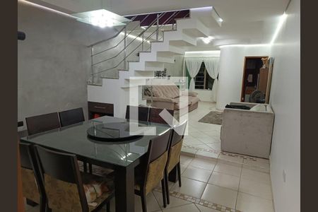 Casa à venda com 3 quartos, 182m² em Vila Bela, São Paulo