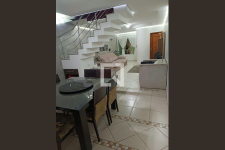 Casa à venda com 3 quartos, 182m² em Vila Bela, São Paulo