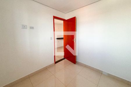 Quarto 1 de apartamento para alugar com 2 quartos, 50m² em Jardim Maringa, São Paulo