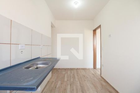 Cozinha e Área de Serviço de apartamento para alugar com 1 quarto, 65m² em Pari, São Paulo
