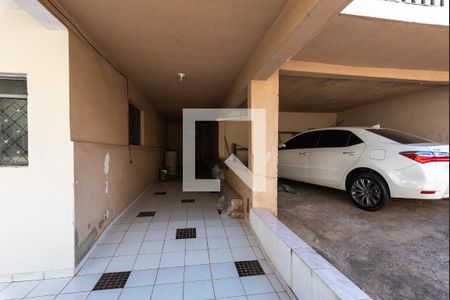 Área Externa de casa à venda com 2 quartos, 316m² em Cidade Satélite Íris, Campinas