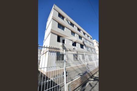 Fachada de apartamento para alugar com 2 quartos, 50m² em Inhoaíba, Rio de Janeiro