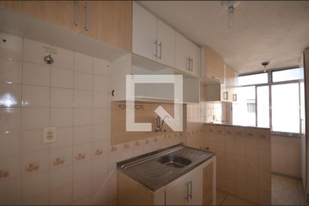 Cozinha de apartamento para alugar com 2 quartos, 50m² em Inhoaíba, Rio de Janeiro