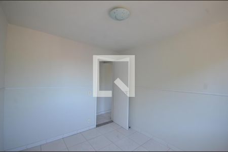 Quarto 1 de apartamento para alugar com 2 quartos, 50m² em Inhoaíba, Rio de Janeiro