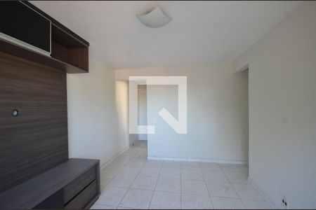 Sala de apartamento para alugar com 2 quartos, 50m² em Inhoaíba, Rio de Janeiro