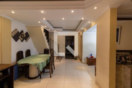 Sala de casa à venda com 4 quartos, 150m² em Cidade Antônio Estêvão de Carvalho, São Paulo