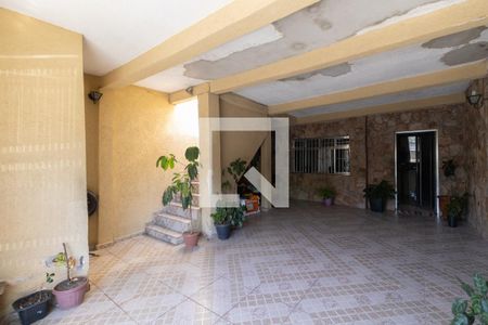 Garagem de casa à venda com 4 quartos, 150m² em Cidade Antônio Estêvão de Carvalho, São Paulo