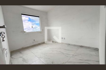 Casa à venda com 2 quartos, 65m² em São João Batista, Belo Horizonte