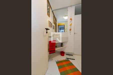 Apartamento à venda com 126m², 3 quartos e 1 vaga Apartamento à venda com 126m², 3 quartos e 1 vagaBanheiro