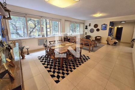 Apartamento à venda com 4 quartos, 220m² em Copacabana, Rio de Janeiro