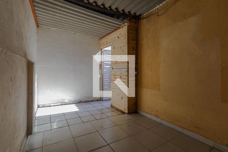 Quarto de Serviço de casa para alugar com 2 quartos, 170m² em Vila Industrial, Mogi das Cruzes