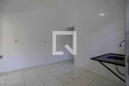 Cozinha de casa para alugar com 2 quartos, 170m² em Vila Industrial, Mogi das Cruzes
