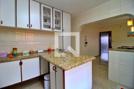 Casa à venda com 2 quartos, 193m² em Jardim Alvorada, Santo André