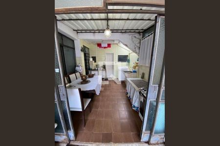 Casa à venda com 3 quartos, 250m² em Serra, Belo Horizonte