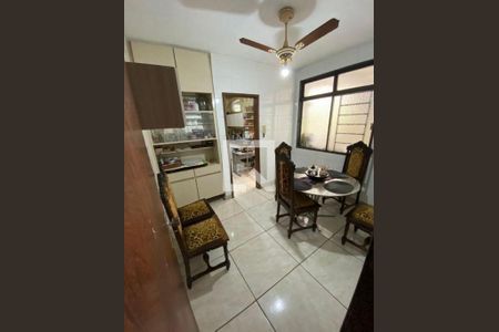 Casa à venda com 3 quartos, 250m² em Serra, Belo Horizonte